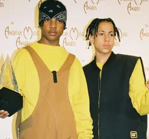 Medley at the AMAs, 1993 - Kris Kross (Ft. DJ Nabs & Jermaine Dupri)