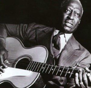 Meeting at the Building (4471-A-1) - Lead Belly