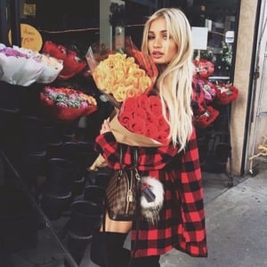 Beautiful Little Fool - Pia Mia