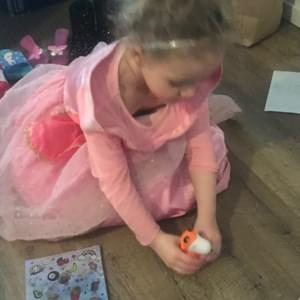 Race car - Lilly (girl)