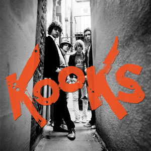 She Moves in Her Own Way - The Kooks