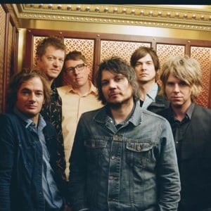 I Am Trying To Break Your Hear - Wilco