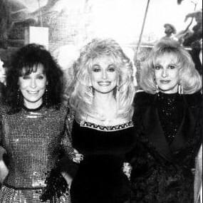 Put If Off Until Tomorrow - Loretta Lynn, Dolly Parton & Tammy Wynette