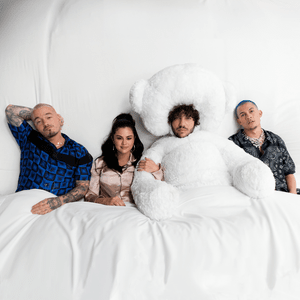 I Can’t Get Enough - benny blanco, Tainy, Selena Gomez & J Balvin