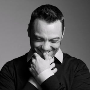 Perverso - album international version - Tiziano Ferro