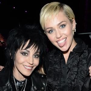 Bad Reputation/Cherry Bomb/I Hate Myself For Loving You (Live on Oprah) - Miley Cyrus & Joan Jett (Ft. Joan Jett & The Blackhearts)