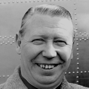 Keep Your Seats Please - George Formby