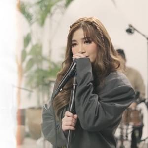 ​kumpas (rewritten) [live] - Moira Dela Torre