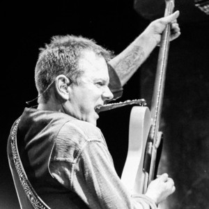 Honey Bee - Kiefer Sutherland