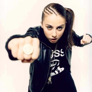 Love Me or Hate Me (Jason Nevins Retro-Electro dub) - Lady Sovereign (Ft. Missy Elliott)