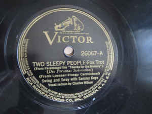 Two Sleepy People - Kay Kyser & His Orchestra (Ft. Ginny Simms & Harry Babbitt)