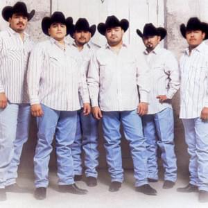 Por Ella (Poco A Poco) - Version Regional Mexican - Intocable