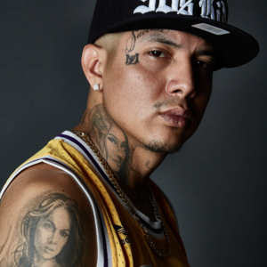 Living My Life (feat. Isuppose, Self Provoked & Carolyn Rodriguez) - King Lil G