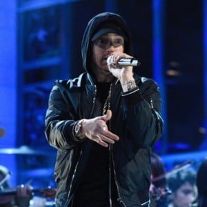 Walk on Water/Stan/Love the Way You Lie (SNL Medley) - Eminem (Ft. Skylar Grey)