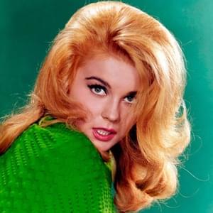 Honky Tonk Woman - Ann-Margret (Ft. Tina Turner)