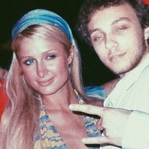 Paris Hilton - ​hooligan chase