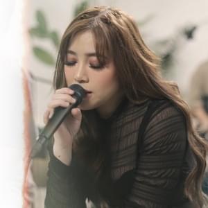 ​dito ka lang (live) - Moira Dela Torre