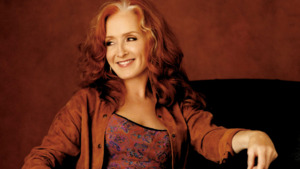 I Believe I’m in Love With You (5.1 mix) - Bonnie Raitt (Ft. Kim Wilson)