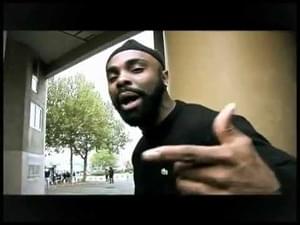 Devant le block - Kaaris