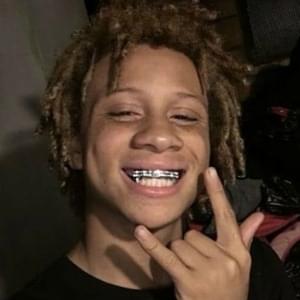 5000 Youth Graves - Trippie Redd