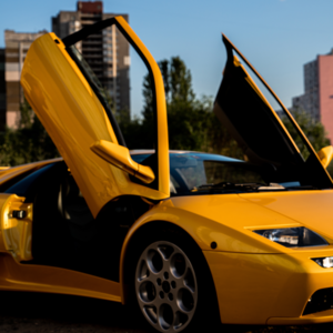 Lamborghini Doors (Piano Version) - Apache 207