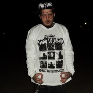 BLACK ON BLACK - SosMula