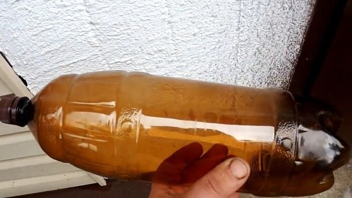 Чучело из ПЭТ бутылки для отпугивания птиц своими руками